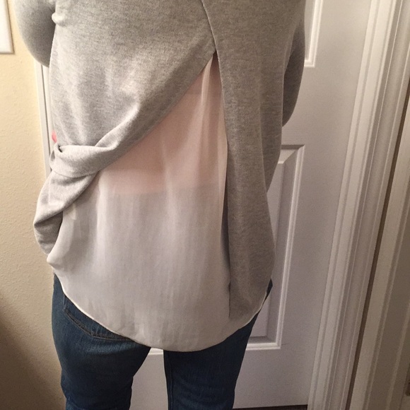 Light weight sweater. Chiffon court out detail. - Picture 3 of 3